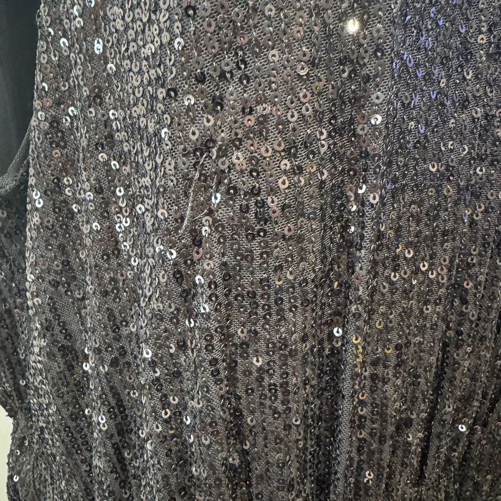 DKNY Black Sequin Sleeveless Gown - Picture 15 of 15